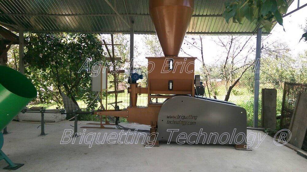 presa brichetat mecanica sasa gorj