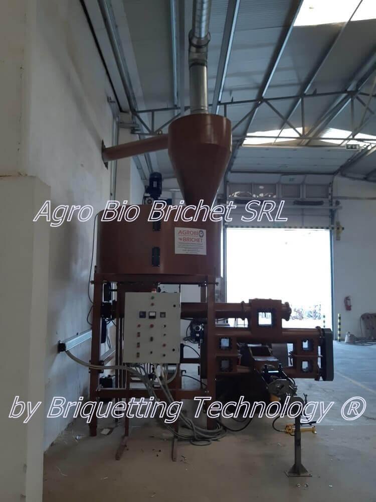 PRESA BRICHETARE DIN GOZURI LOLIUM MULTIFLORUM OLOSAG linie brichetat brichete olosag lolium multiflorum