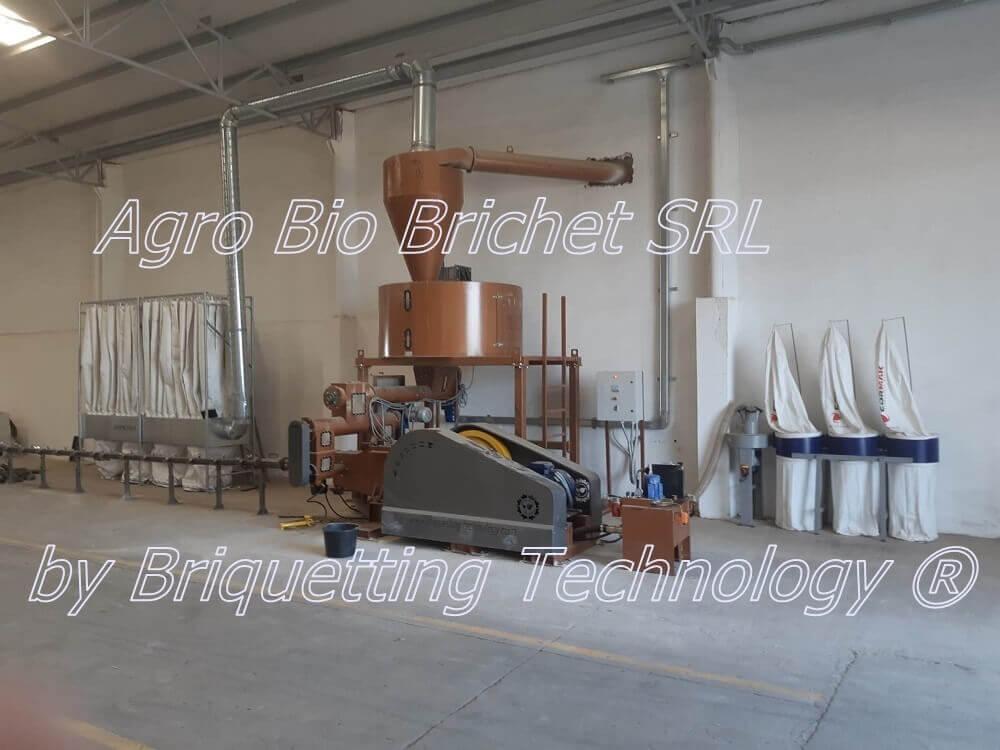 PRESA BRICHETARE DIN GOZURI LOLIUM MULTIFLORUM OLOSAG linie brichetat brichete olosag lolium multiflorum